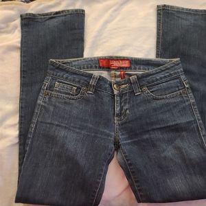 Guess size 28